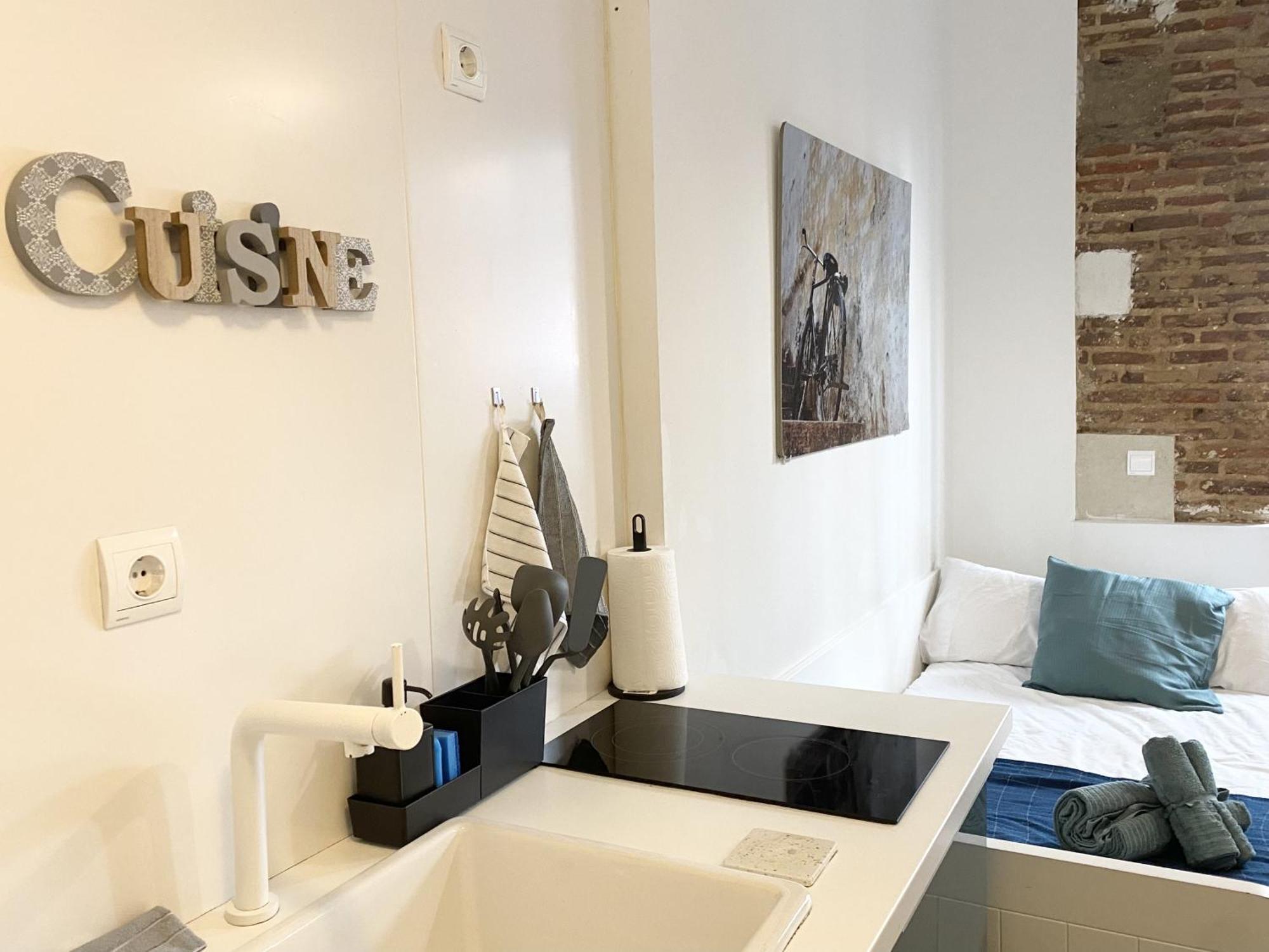 Intimo Estudio En Madrid, Centro, 2Pax, Wifi & Tv Exterior foto